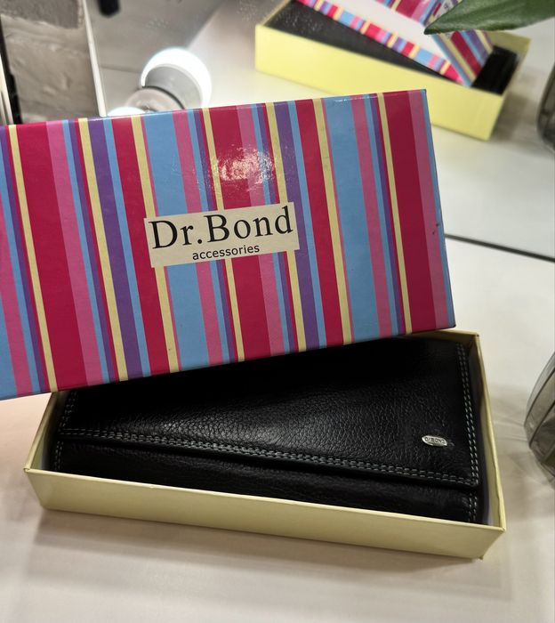 Шкіряний гаманець Dr. Bond