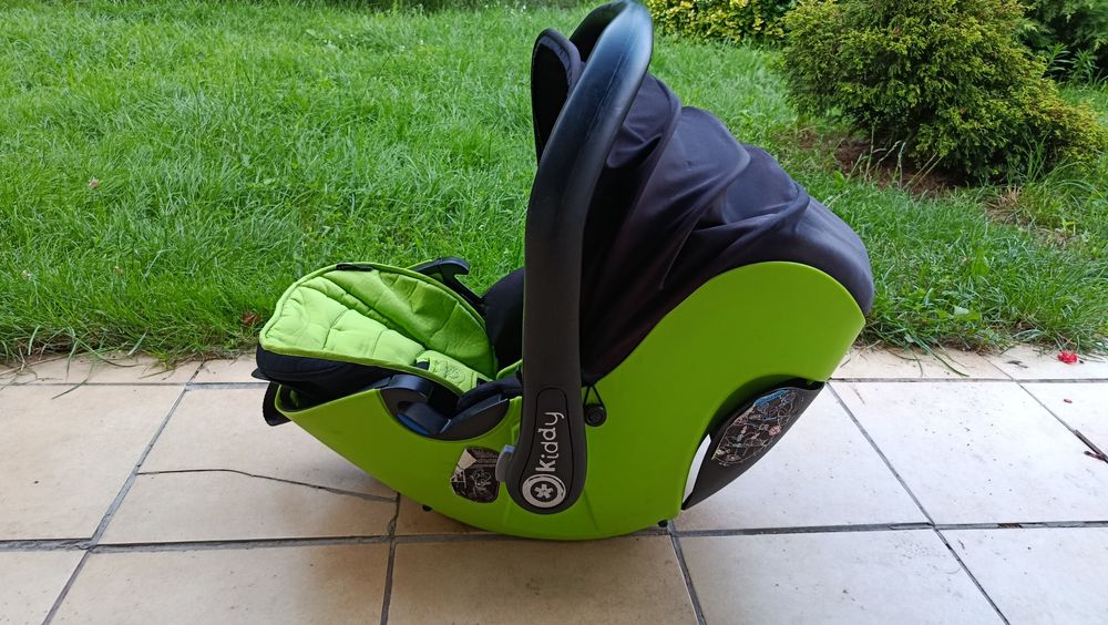 Nosidełko, fotelik samochodowy z bazą ISOFIX kiddy Evolution pro 2