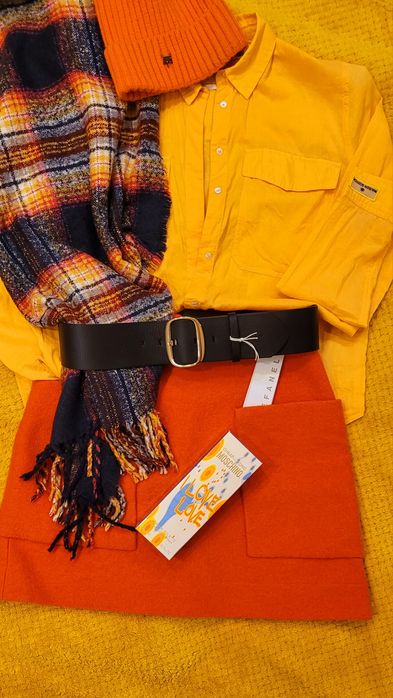 Тепленький яскравий шарф S.Oliver