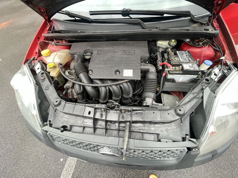 Продаю Ford Fiesta (ціну знижено)