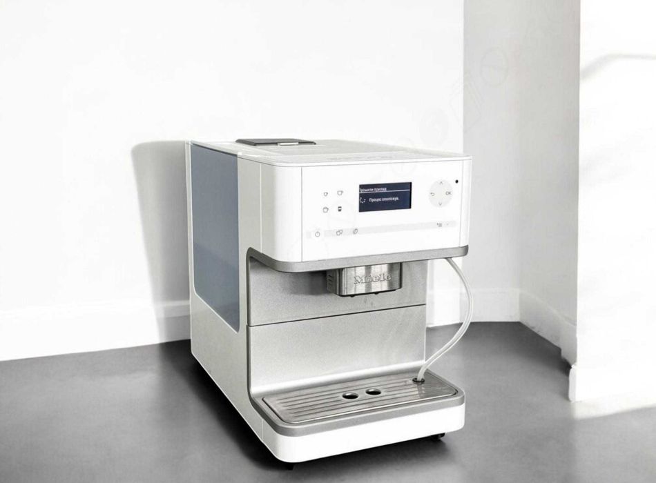 Кавоварка бу CM 6100 Diamond White / автоматична, стильна модель