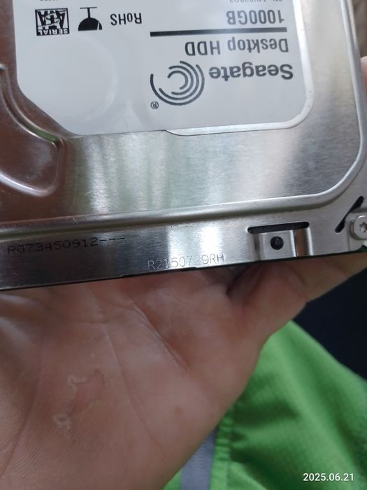 Жорсткий диск Seagate hdd 1000gb