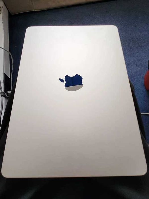 MacBook Air M3 13 2024 – Como Novo