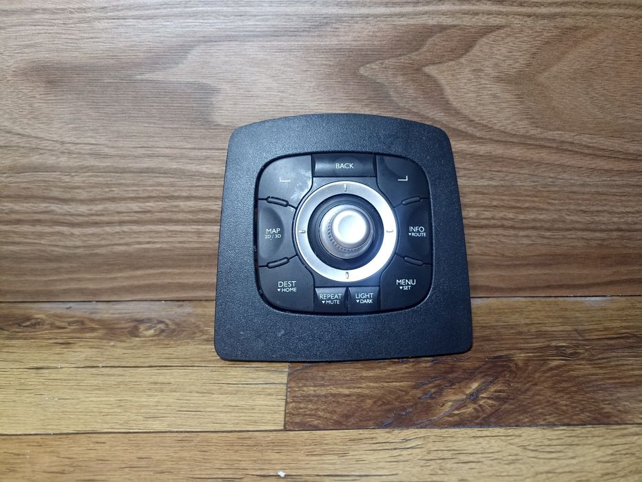 Sterowanie nawigacji GPS/Radia Renault Megane/Scenic III