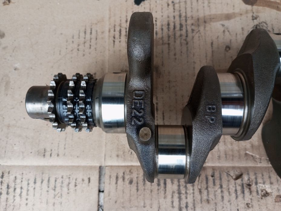 Колінвал коленвал 2.2 Om611 DE22 Sprinter Vito W211 W210 A611 A646