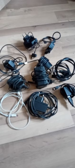 Ładowarki do telefonów
