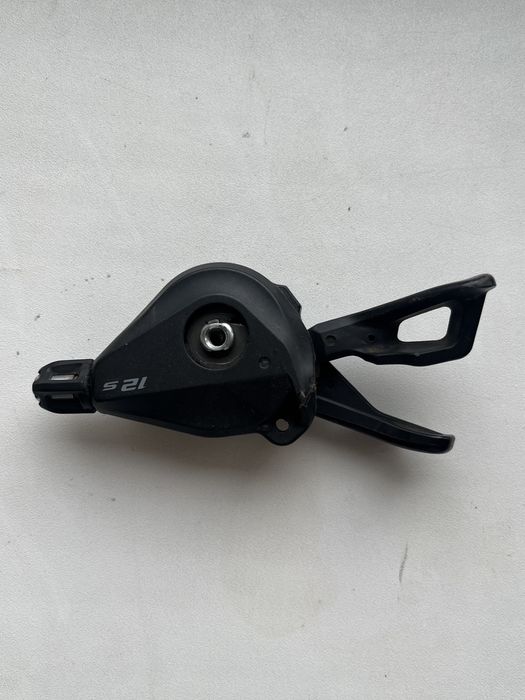 Задній перемикач і манетка Shimano Deore SL-M6100, 12 швидкостей