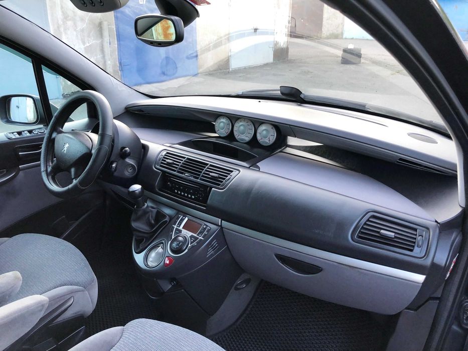 Peugeot 807 2006 ГАЗ