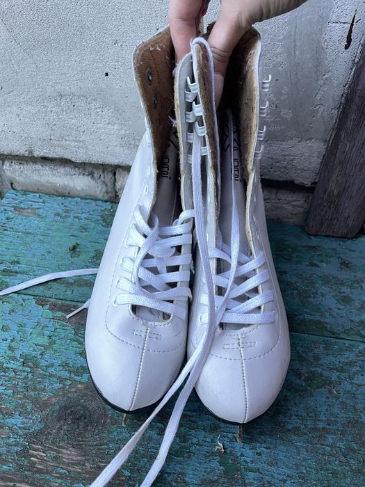 Ковзани для фігурного катання  explore 40 розміру