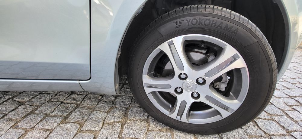 Toyota yaris 1.0 2008