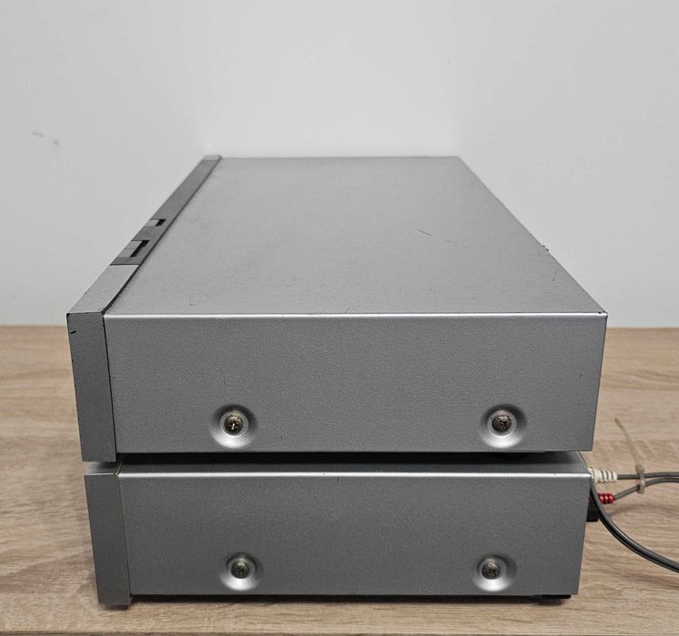 Wieża stereo AKAI AM-U1 + Tuner AKAI AT-K1