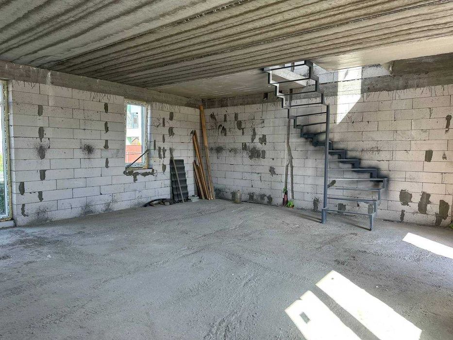 Продаж котеджу таунхаусу дуплексу в с.Погреби. Будинок 100 кв.м