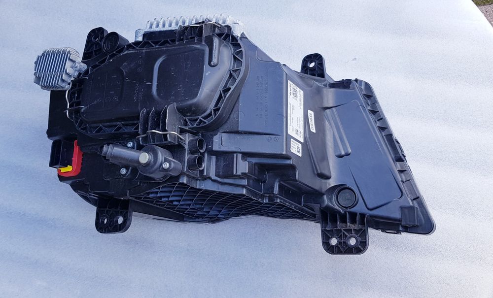 Reflektor lewy MAN TGE LED 2⁠N⁠1⁠9⁠4⁠1⁠0⁠1⁠5⁠C NOWE