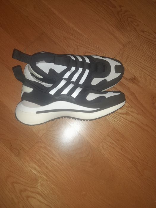 Adidas Qisan Cozy low-top sneakers