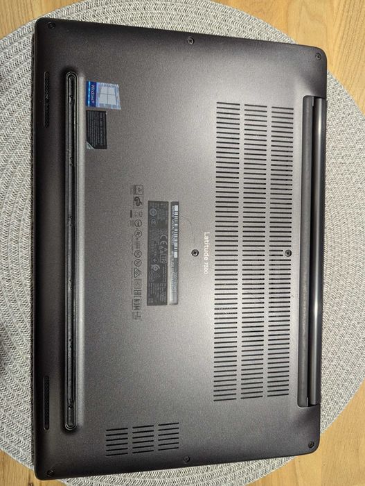 Dell Latitude 7300 IPS FHD i7-8665u/8gb ddr4/256gb m2/win