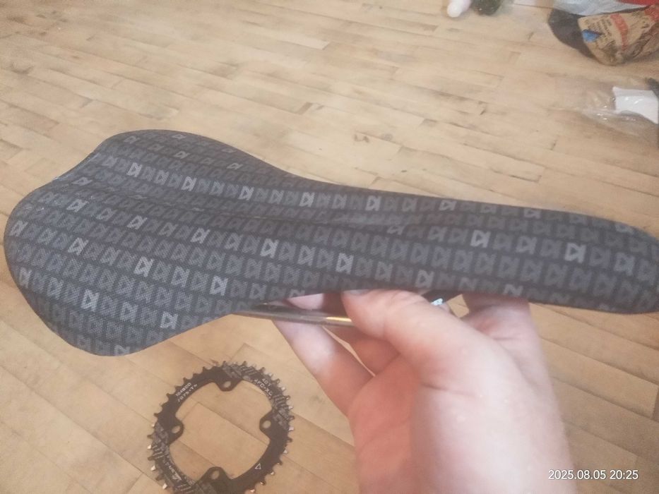 Седло DMR Oi-Oi 25th BLk Grey