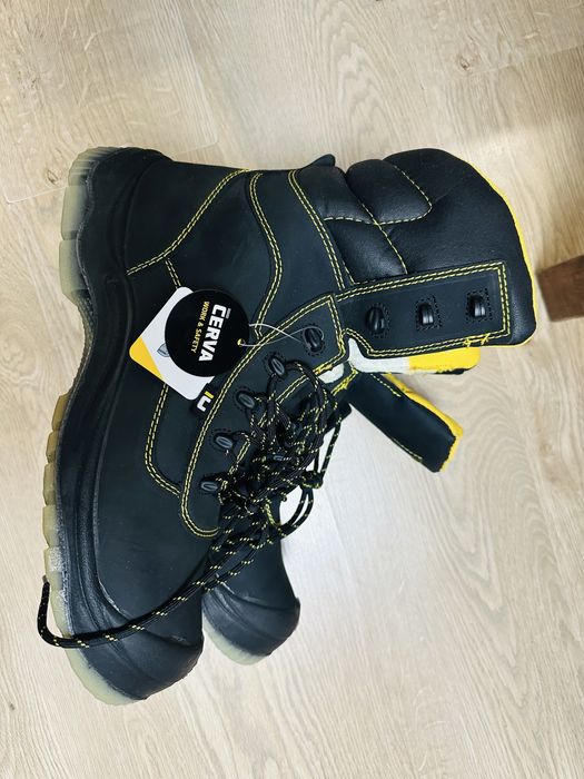 Продам ботинки робочі