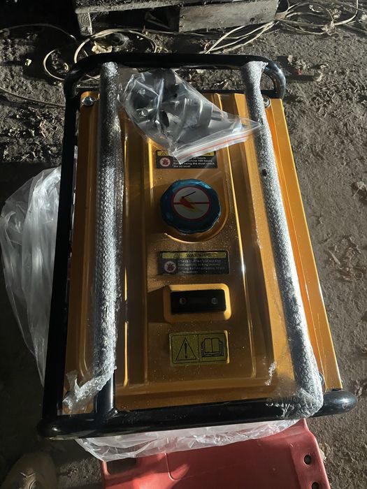 Генератор бензиновий 2,2 кВт