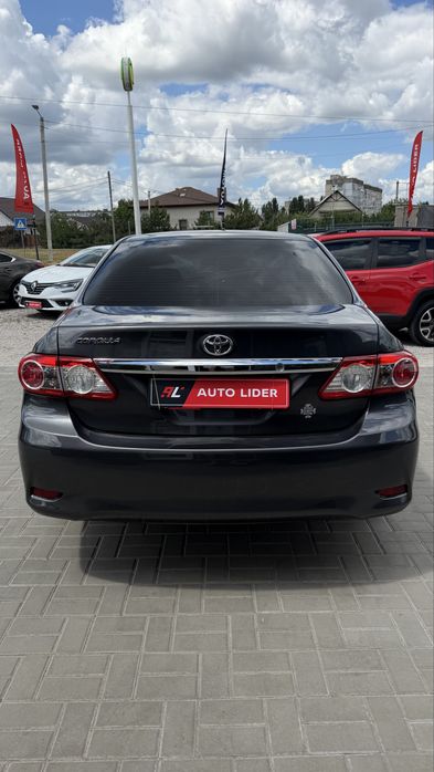 Toyota Corolla Тойота Королла 2013 р 1,8 бенз 6АКПП