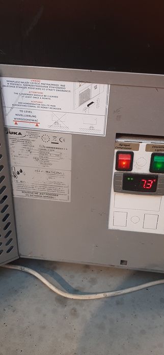 Lada witryna chłodnicza narożna