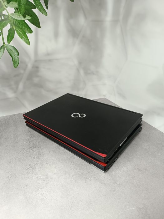 Ноутбук Fujitsu LIFEBOOK E546/i3-6100U/8/128/14 "HD/Гарантія