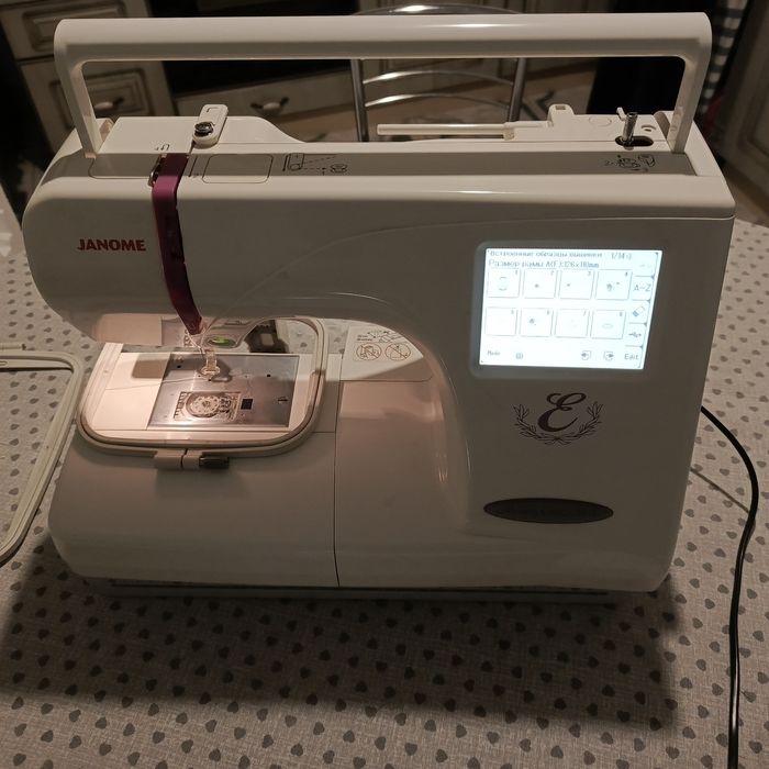 Швейна машинка Janome 350 E