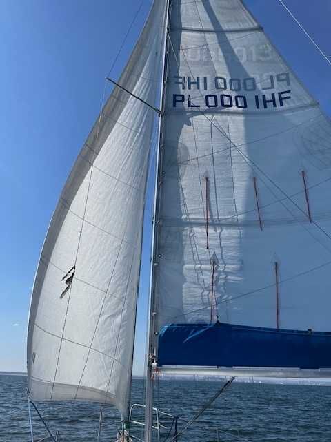 Jacht żaglowy Pegaz 737