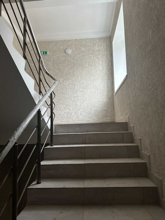 (5) Продаж 2к квартири на проспекті Юності  4422