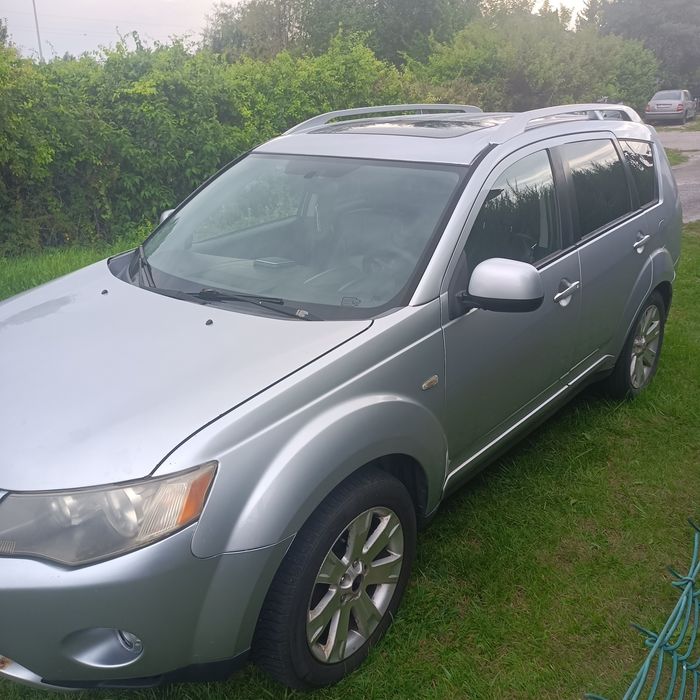 Mitsubishi Outlander II