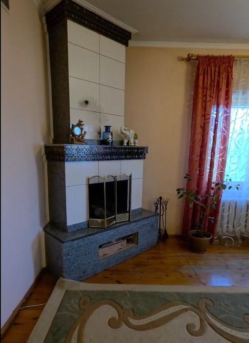 Продам будинок 3 пов. Царське село вул. Квіткова, 10 соток (204-743)
