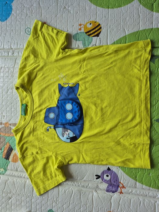 T-shirt benetton tubarão 4A