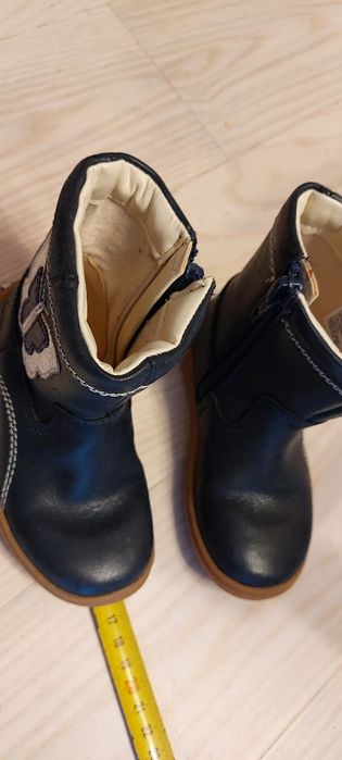 Kozaczki dla dziewczynki Clarks skórzane