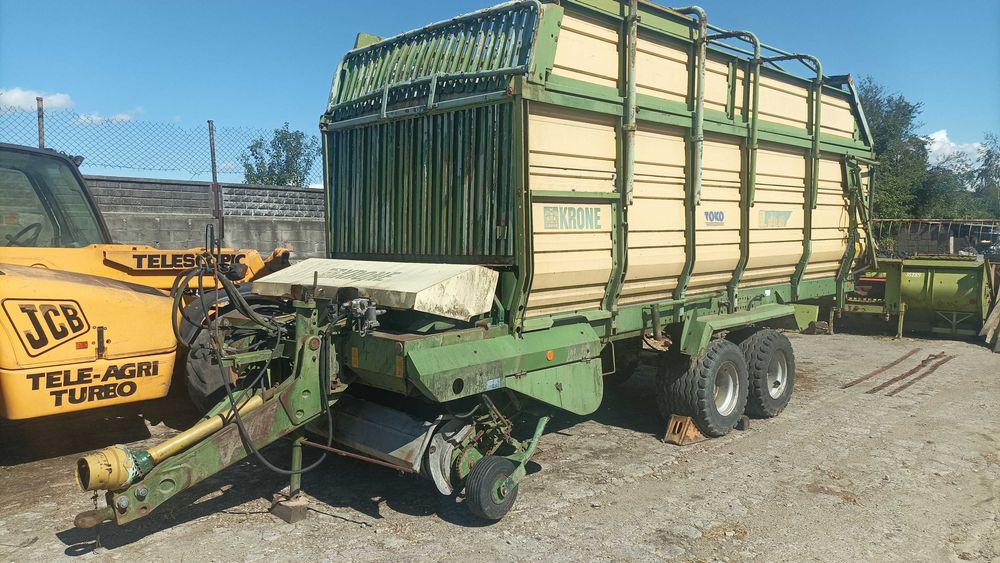 Wóz samozbierający Krone Titan 6/48 1996 r
