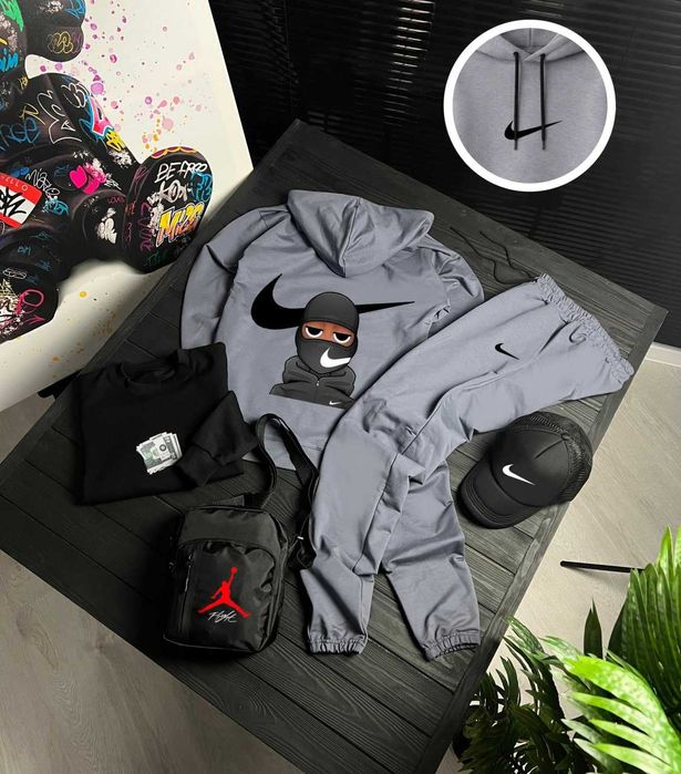 Чоловічий спортивний костюм (комплект)