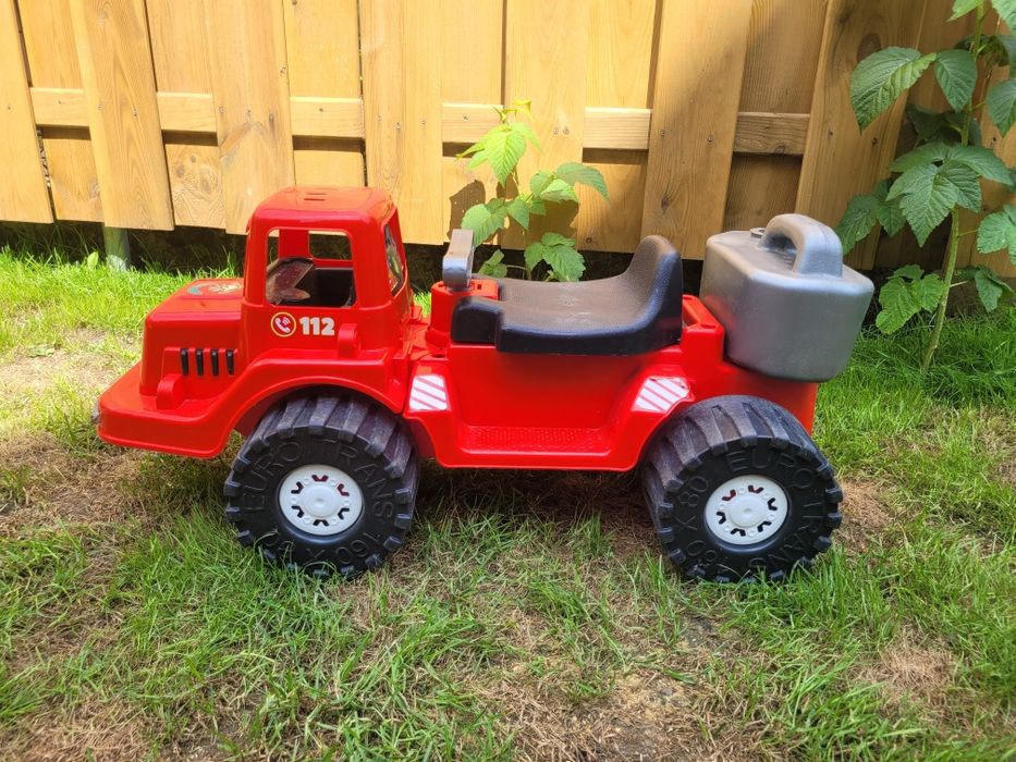 Jeździk, autko, straż. Duży