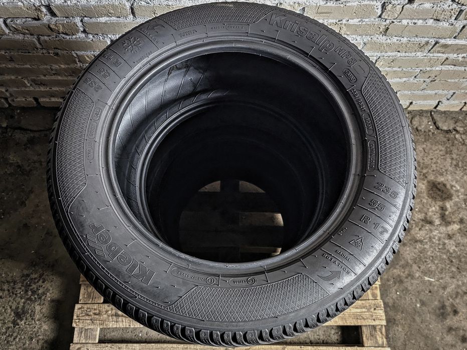235/55r17 Kleber | 2023 | 8/7mm | Romania | Преміум всесезонні шини