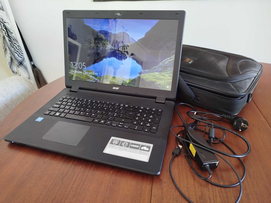 Portátil Acer 17.3" ES1-731 – 4GB/500GB – Como novo + mala oferta