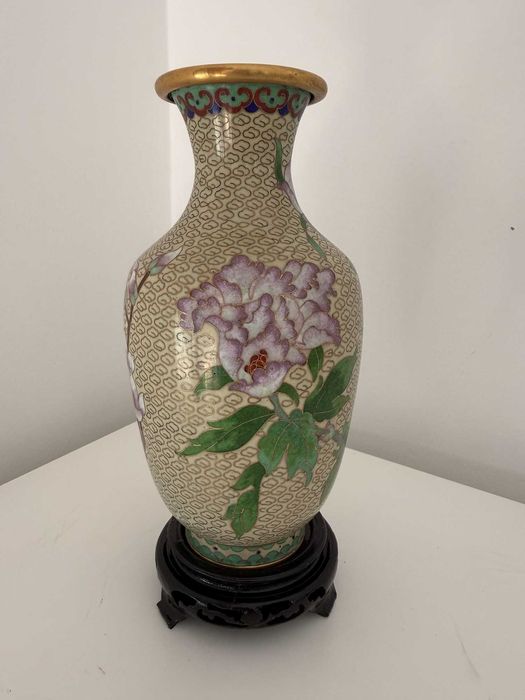 Jarra chinesa balaustre em Cloisonné