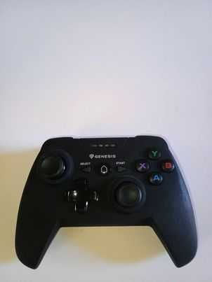 Komputer stacjonarny + klawiatura + mysz + pad + podkładka