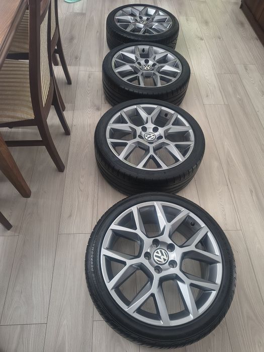 Piękny zestaw kół Golf VI GTI edition 35