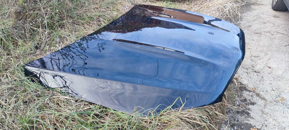 Капот mercedes gls незначний дефект