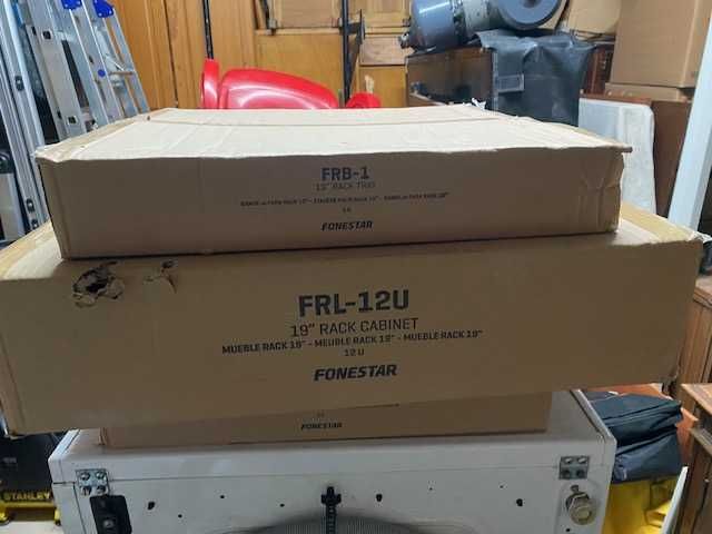 Racks 19" Armários de chão FRL-12U