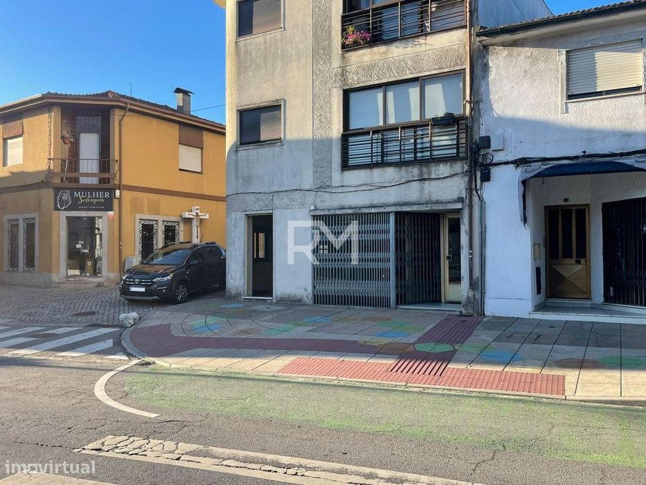 Shop of 67.60 m² | Valongo City Center