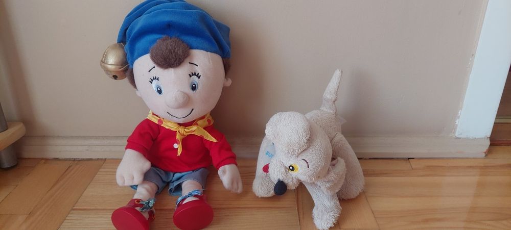 Śpiewający Nodi i pies Bumby