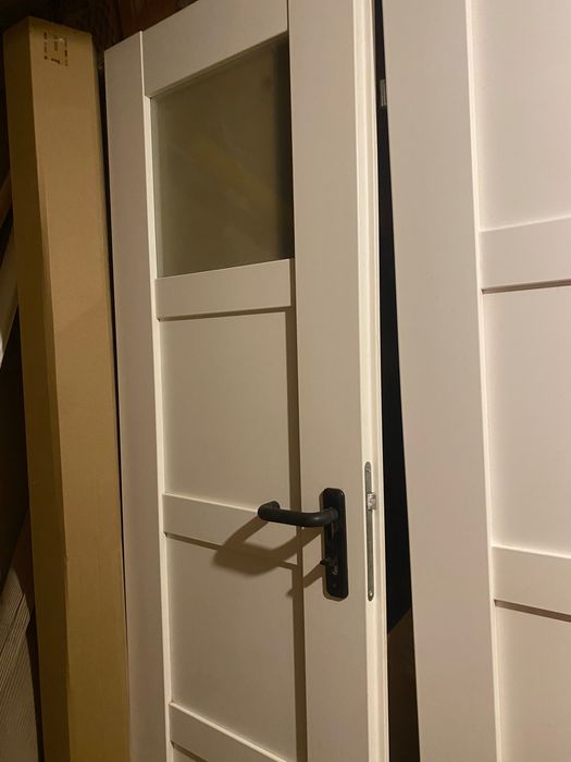 Drzwi wewnętrzne szybka 60 x 200 cm klamka zamek