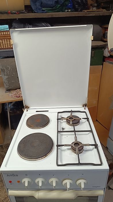 Kuchenka Gazowo /elektryczna