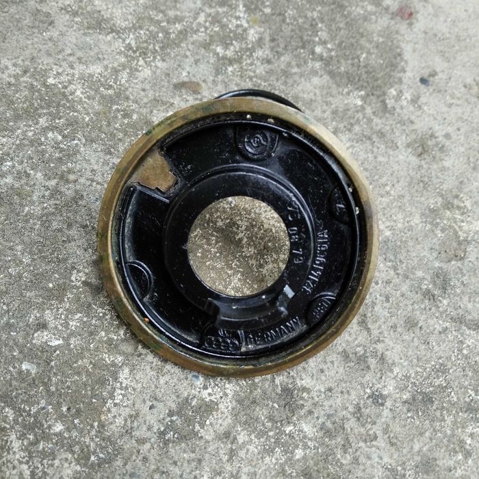 Пластина сигналу гольф ауді пассат