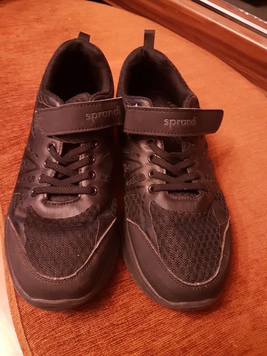 Buty sportowe Sprandi rozm. 40