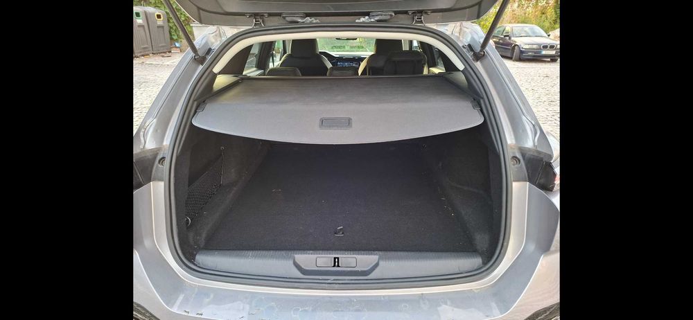 Peugeot e-308 sw Allure