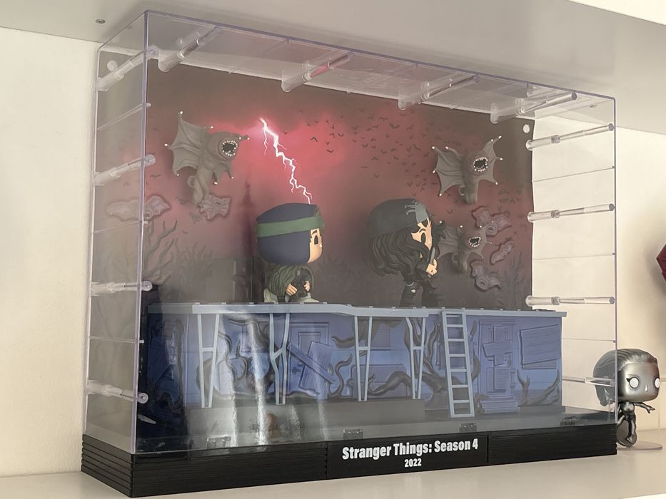 Funko Pop Moment Deluxe Stranger Things